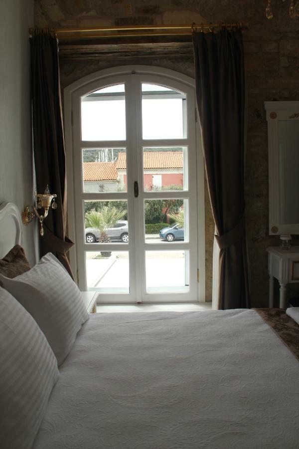 Laledan Hotel Çeşme Εξωτερικό φωτογραφία