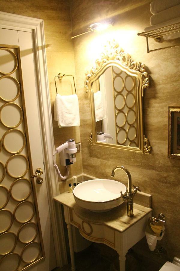 Laledan Hotel Çeşme Εξωτερικό φωτογραφία